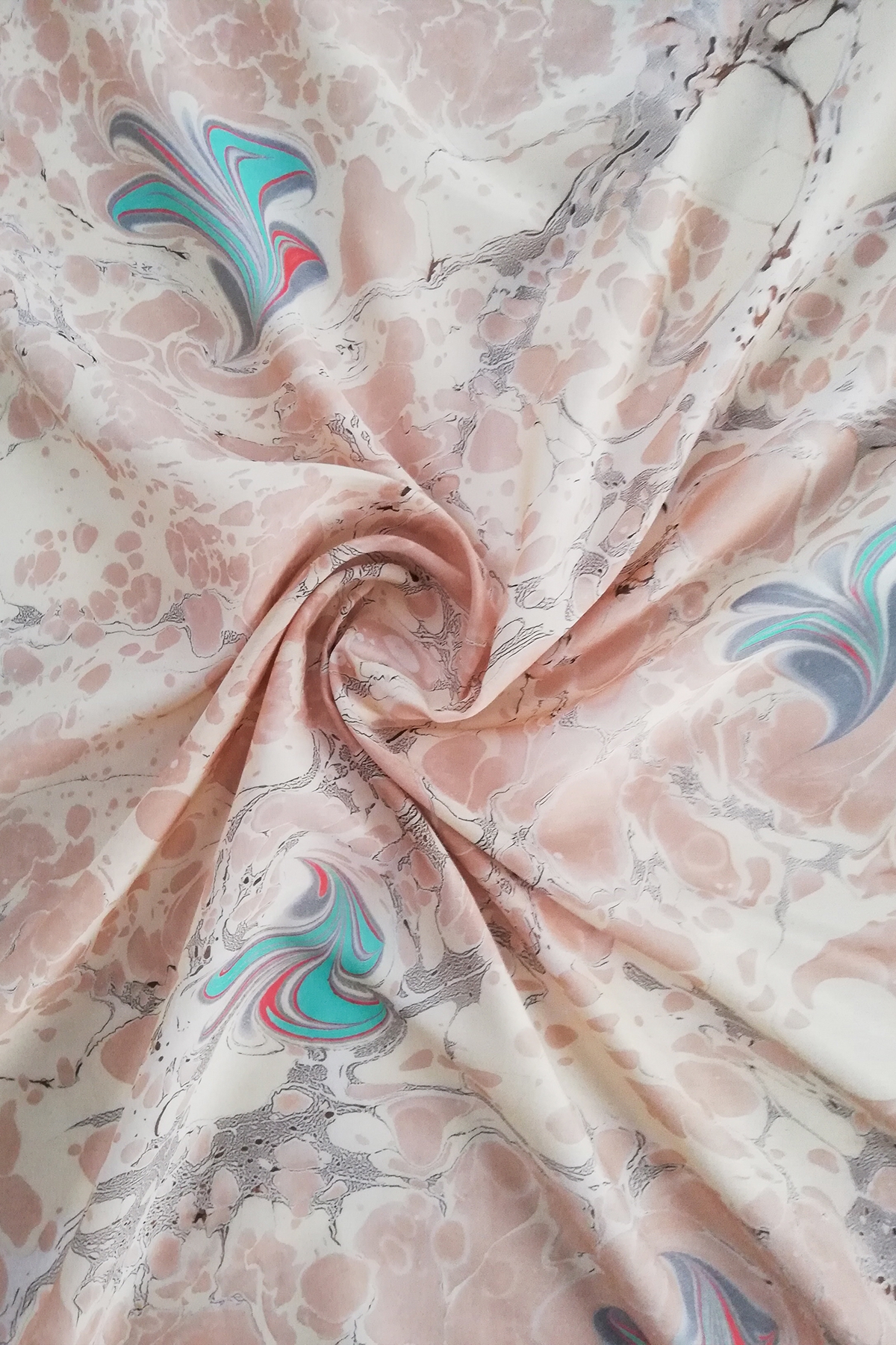 EBRU%20SANATI%20EL%20YAPIMI%20PAMUK%20İPEK%20ŞAL%20KADIN,%20BEJ,%20YEŞİL%20YAPRAKLI,%20PAIS%2019