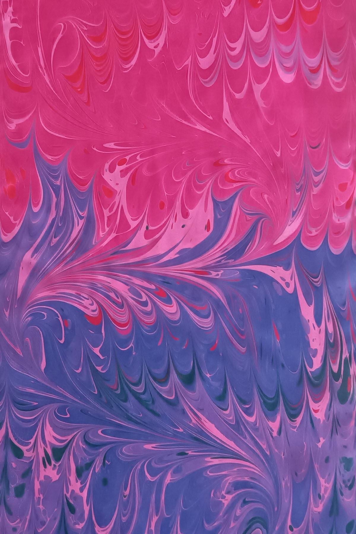 EBRU%20SANATI%20EL%20YAPIMI%20KADIN%20İPEK%20FULAR%20PEMBE%20LACİVERT%20ÇOK%20RENKLİ%20OZLOGF%2016
