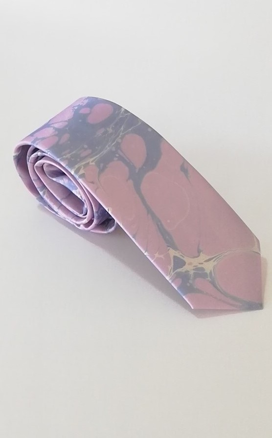 EBRU%20SANATI%20EL%20YAPIMI%20SATEN%20KRAVAT,%20ERKEK,%20PEMBE,%20GRİ%20SAKR%2064