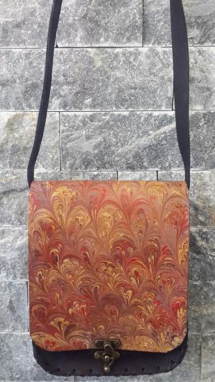 Özel Tasarım Hakiki deri El yapımı Ebru sanatı Çanta, hakiki vaketa deri, el yapımı çanta ElifEbru, elifebru, çanta modelleri, el emeği çantalar, kadın emeği çantalar, el örgüsü çanta, turuncu siyah 