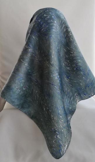 Eşarp, Kadın Aksesuar, Aksesuar, Teseddür, Teseddür Moda, Kadın Modası, Moda, El Yapımı Eşarp, Ebru Sanatı Eşarp, Saten Eşarp, Eşarp Modelleri, Saten Eşarp, Hazır Eşarp, Eşarp bağlama Modelleri, Şal E